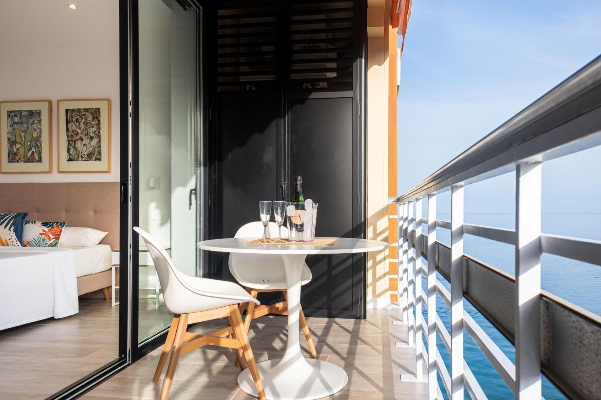 Fabuloso Apartamento Con Increibles Vistas Al Mar Torremolinos Eksteriør billede